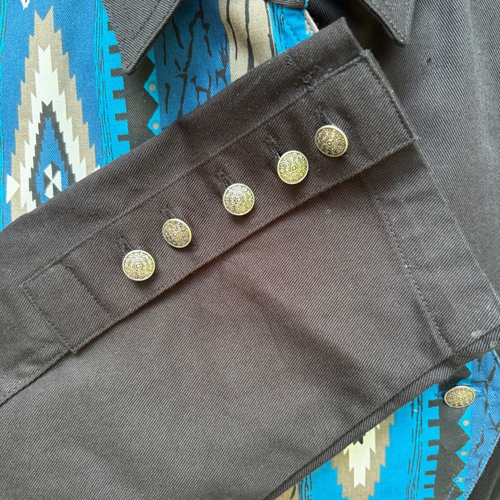 Cumberland Outfitters Western Shirt L Blue Black Southwestern Point Hem Cowgirl - Picture 5 of 10
